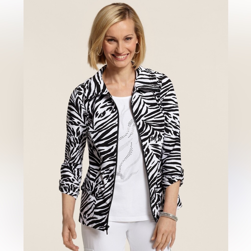 Chico's Zenergy Neema Animal Print Jacket Chicos Size 2 Large